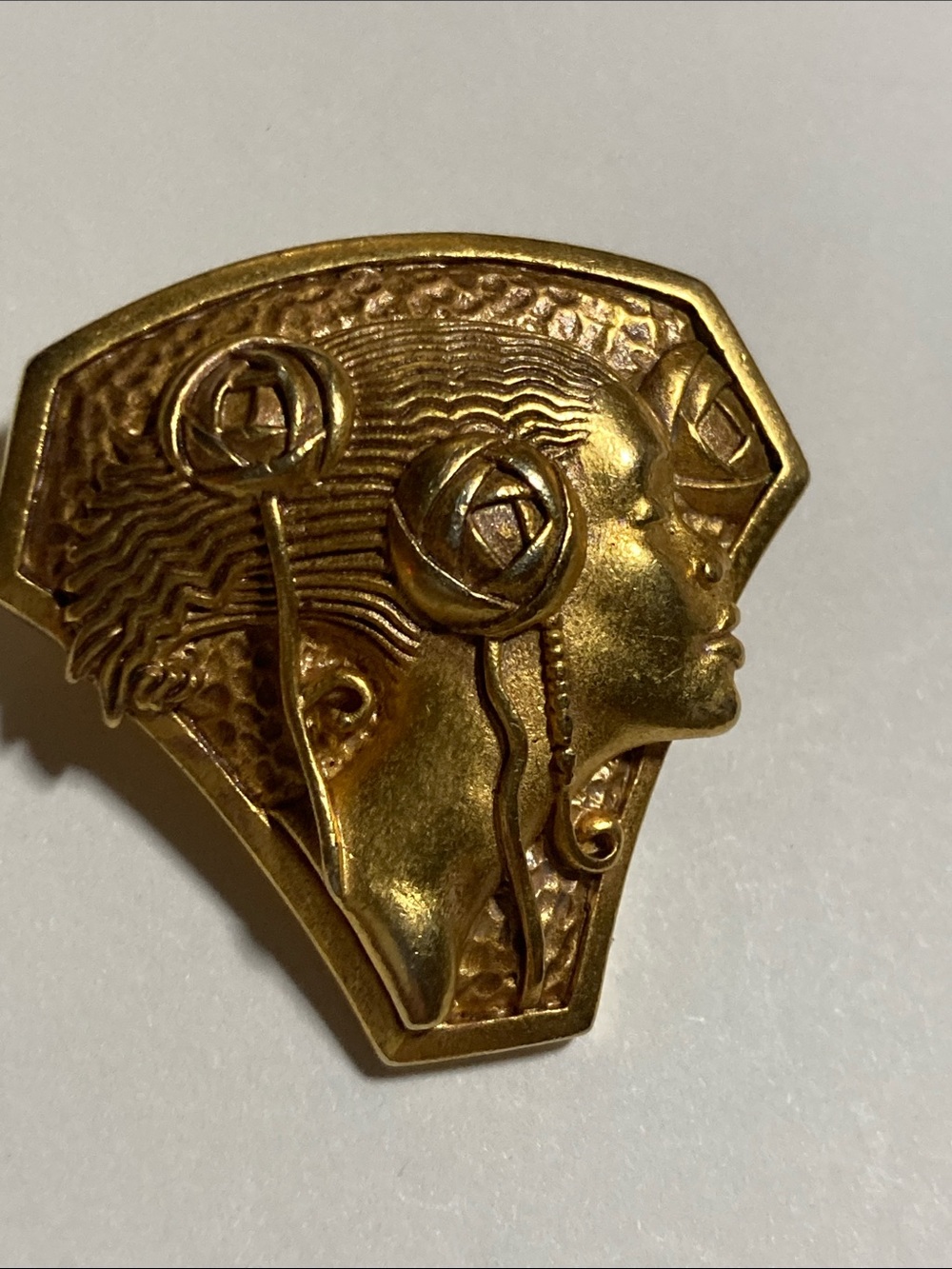 Thomas Blackshear Ebony Vision pendant brooch.